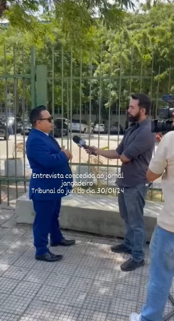 Reportagem sobre atuação do escritório